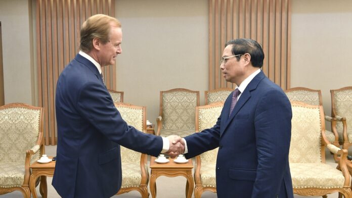 Bordet se reunió con el Primer Ministro de Vietnam