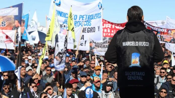 Petroleros