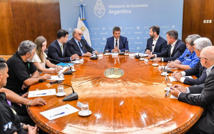 Ford Argentina le anunció al ministro Massa inversión por 80 millones de dólares para fabricar motores de última tecnología