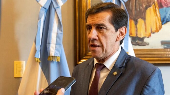 Carlos Sadir