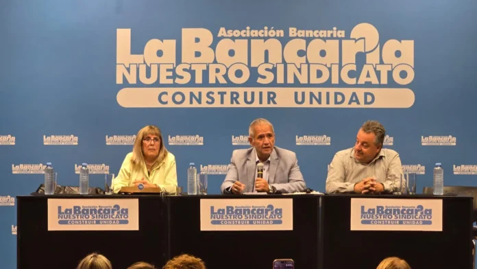Sergio Palazzo encabezó una jornada de trabajo Frente a las violencias, más organización en la Asociación Bancaria