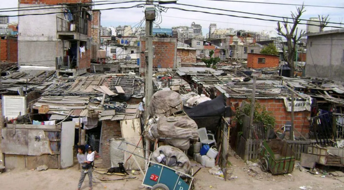 Un dato triste: La pobreza volvió a aumentar y ya afecta a más de 15 millones de argentinos