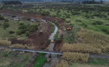 Santa Fe toma medidas de prevención ante la llegada de El Niño: el ministro Enrico recorrió las obras de limpieza en el Canal Ibarlucea